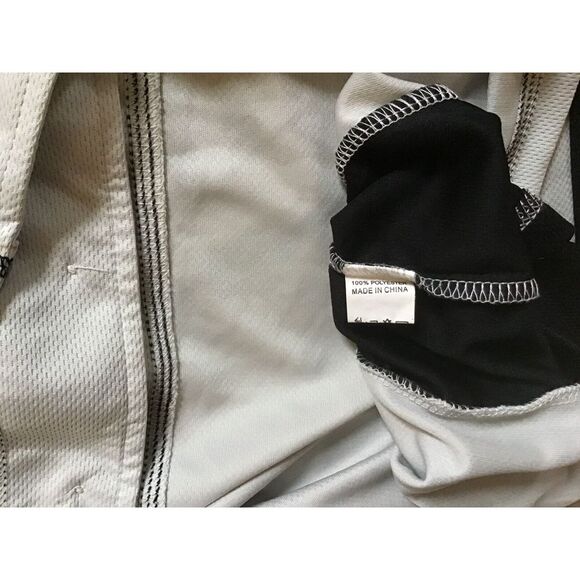 Evan Williams Bourbon Baseball Jersey Mens Medium Grey/Black - Picture 5 of 6